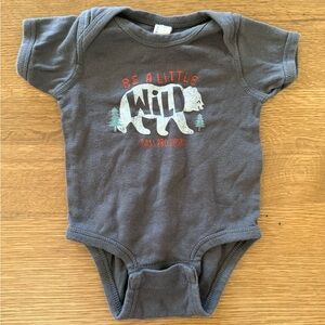BASS PRO SHOPS Gray "Be A Little Wild" Kids Onesie